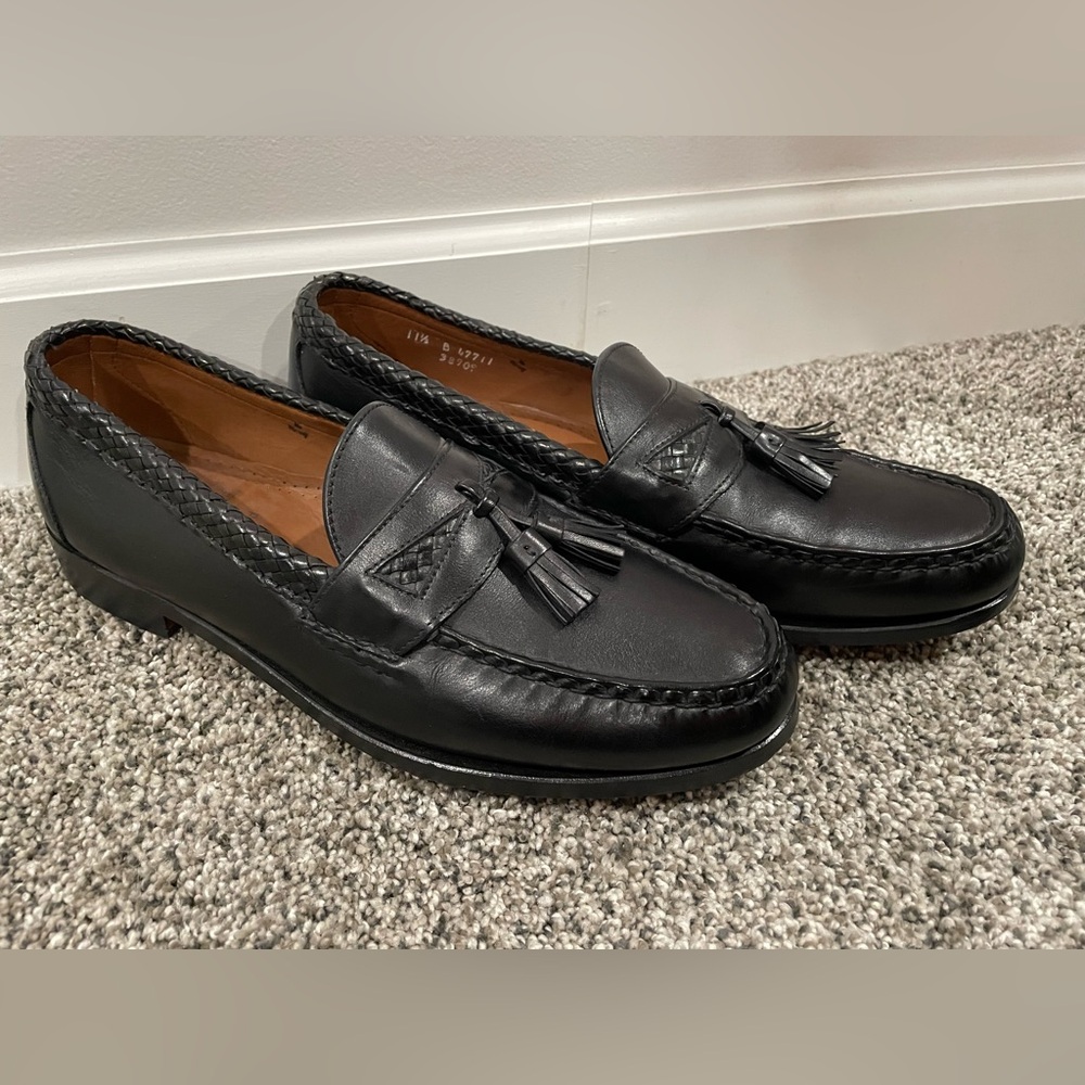 Allen Edmonds Maxfield men's tassel loafers in black leather, size 11.5